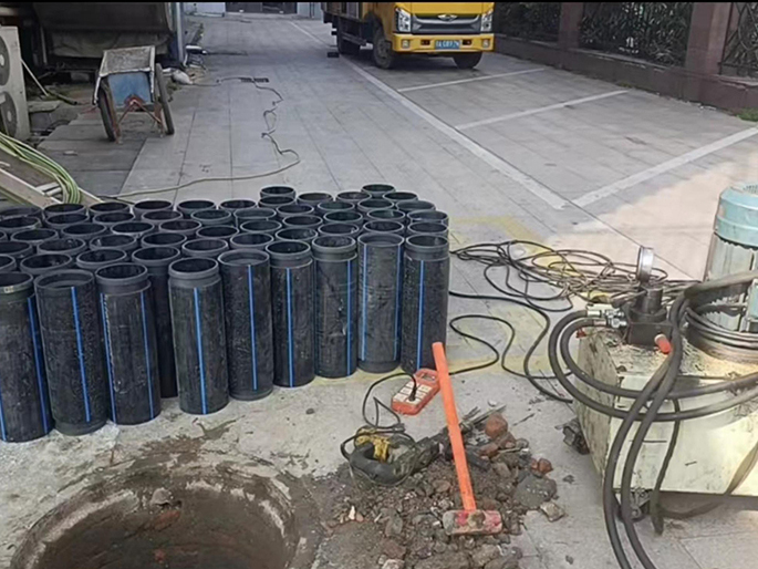 云南PE置换管厂家 DN315置换管 非开挖管短管置换